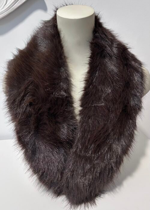 Cuello de pelo sintético