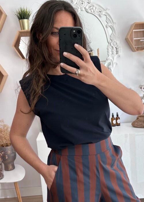 Camiseta basica hombreras